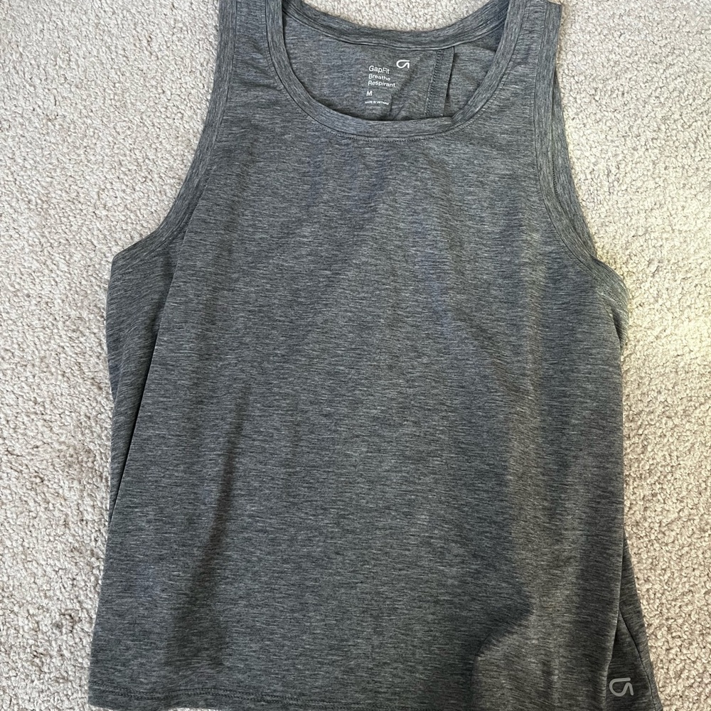 GapFit Breathe Tank Top